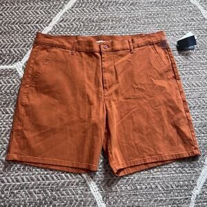 AND NOW THIS mens shorts Sz 38